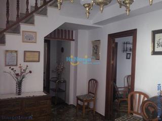 Mas à Arenas. Gran casa de pueblo con 200 m2 en 3 alturas, con acceso a dos ca