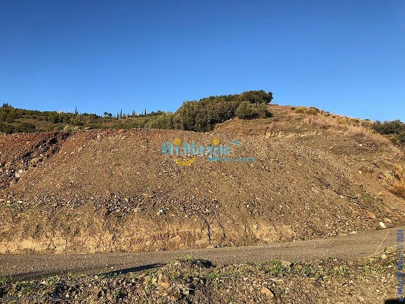 Foto 1d0f3709-4a1d-4a3e-8a81-71df035e4a00. Terreno residenziale in Torrox pueblo Torrox