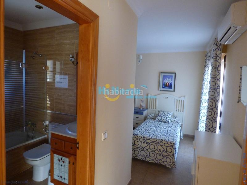 Foto 4180dcda-00fa-401f-aac5-e721624f93c9. Chalet con riscaldamento parcheggio piscina in Centro Nerja