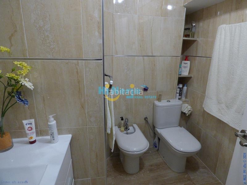 Foto 5b787e20-346d-4dd8-b071-44d3cf193446. Chalet con riscaldamento parcheggio piscina in Centro Nerja