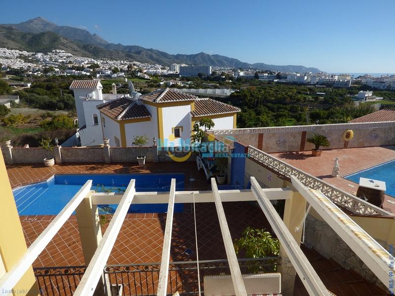 Foto 910574f8-3c2b-4793-9d21-4358c5861c5e. Chalet con riscaldamento parcheggio piscina in Centro Nerja
