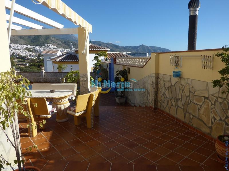 Foto b7ade682-b458-4778-942c-837a9753c0c5. Chalet con riscaldamento parcheggio piscina in Centro Nerja