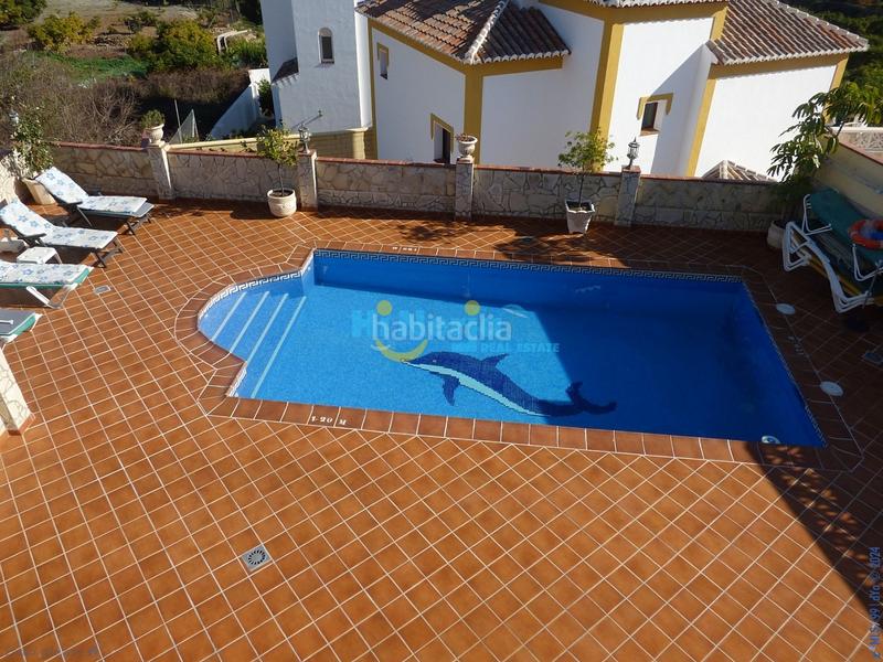 Foto d6586d29-3c1c-4107-9ff5-b71dafe42f00. Chalet con riscaldamento parcheggio piscina in Centro Nerja