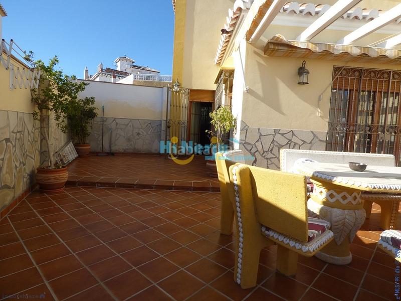 Foto f95701ad-844d-42e9-b46f-dbc7b6d777e5. Chalet con riscaldamento parcheggio piscina in Centro Nerja