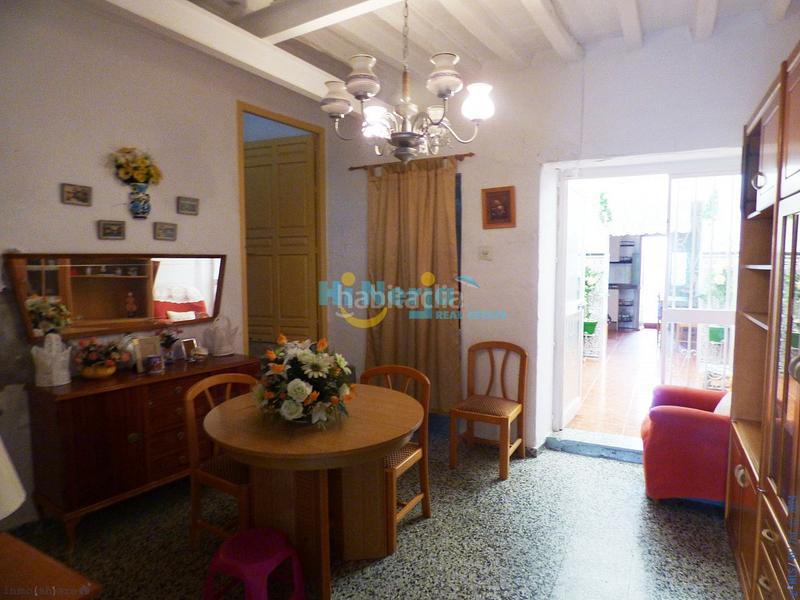 Foto 0871bfd4-71e4-4773-9695-e08c4488b2ba. Casa gran casa en el Centro . en Centro Nerja