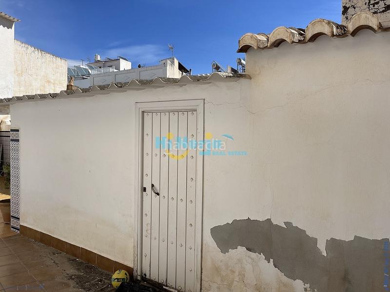 Foto 21572630-af7b-4674-ae9d-ea2081e17745. Casa amplia casa en la zona de la ermita. en Centro Nerja