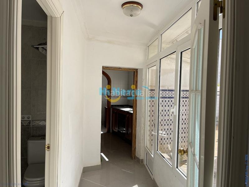 Foto 73fa7ff7-7ecf-4edc-a1e7-914591de7344. Casa amplia casa en la zona de la ermita. en Centro Nerja