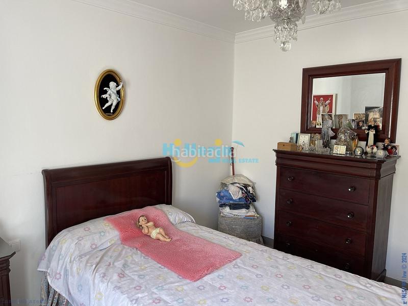 Foto 8ee01255-8be5-42e4-b719-12b5d1136bde. Casa amplia casa en la zona de la ermita. en Centro Nerja