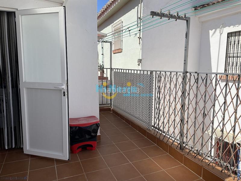 Foto d929a8ef-73e4-46dd-b5fb-66b04bcd100e. Casa chalet adosado costa. en El Peñoncillo Torrox