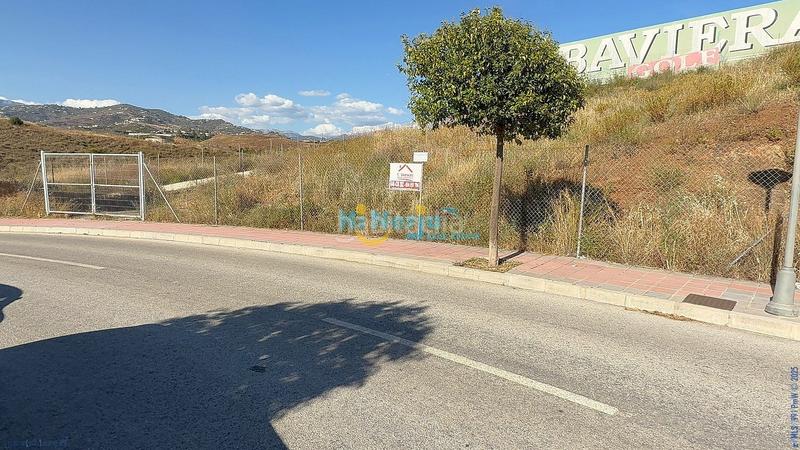 Foto 97143bed-f4c0-4f8d-8906-6d6f98cc85b5. Terreno residencial 2 últimas parcelas en venta. en Vélez - Málaga