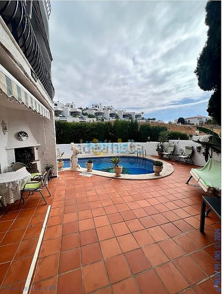 Foto 12669b15-3fba-440a-9fdd-213de4a95535. Chalet con piscina in Centro Nerja