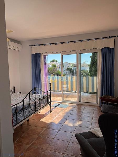 Foto 3d63838c-0586-455c-ad81-a3ab74c50432. Chalet con piscina in Centro Nerja