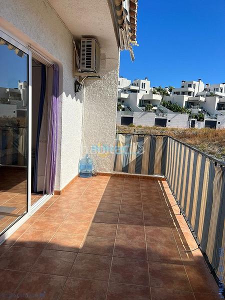 Foto 9244e28e-8bca-4e58-862a-8c1d9c48d790. Chalet con piscina in Centro Nerja