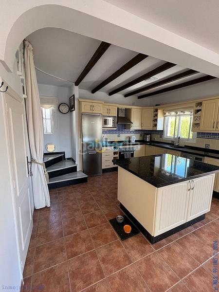 Foto c805d93f-db07-4c30-a549-e42234b92fe5. Chalet con piscina in Centro Nerja