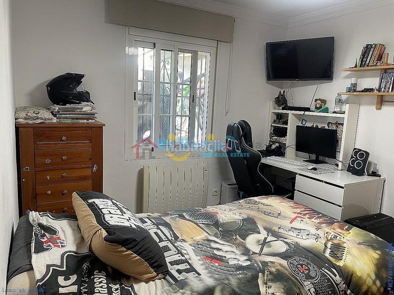 Foto 92496289-e326-48c4-aea0-e21c9f39734a. Casa villa independiente en zona residencial, piscina, garaje, vistas al mar en Nerja