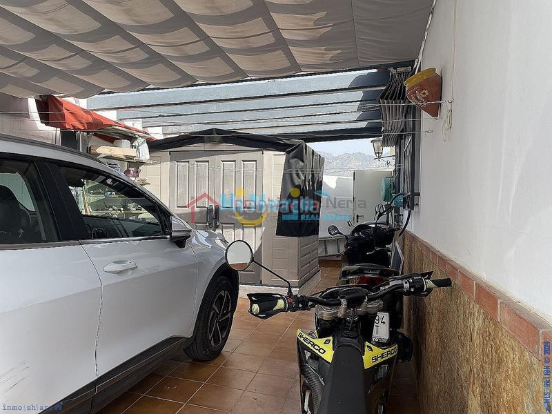 Foto fd80457b-2285-4a51-a44b-0d58370df64c. Casa villa independiente en zona residencial, piscina, garaje, vistas al mar en Nerja