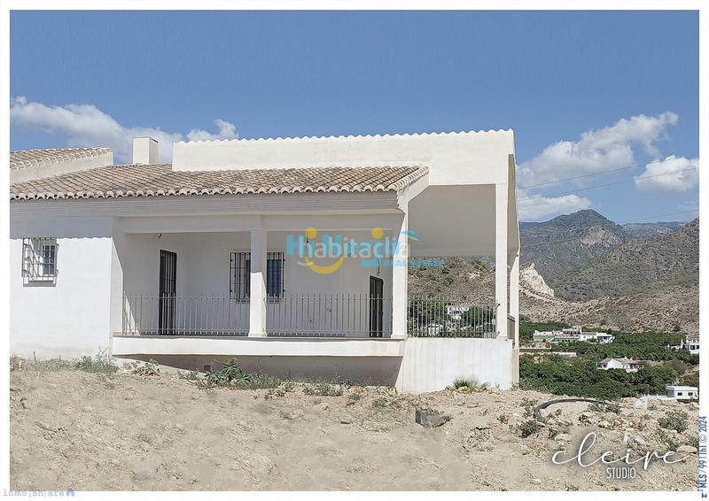 Foto c3f2d6dd-7cb3-4a3e-8de1-832de933af13. Casa  de campo en obra en Frigiliana