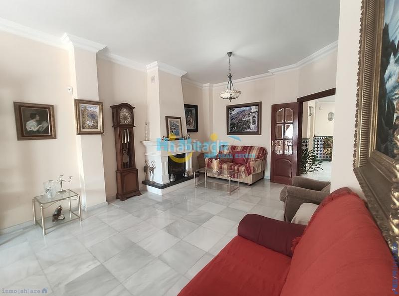 Foto 41fe34b7-5b68-46c9-b69a-e8ed0ba27606. Casa in Centro Nerja