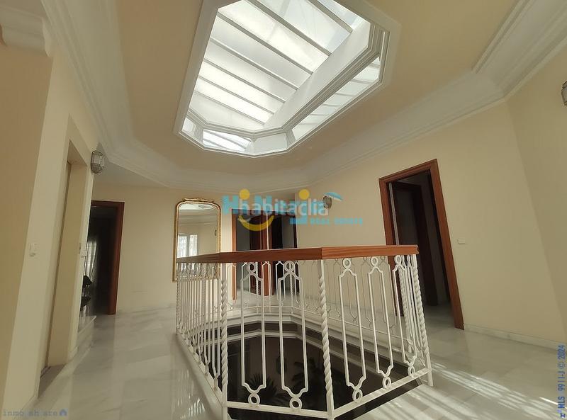 Foto 439897e8-590d-4452-9d97-4424e79c7e73. Casa in Centro Nerja