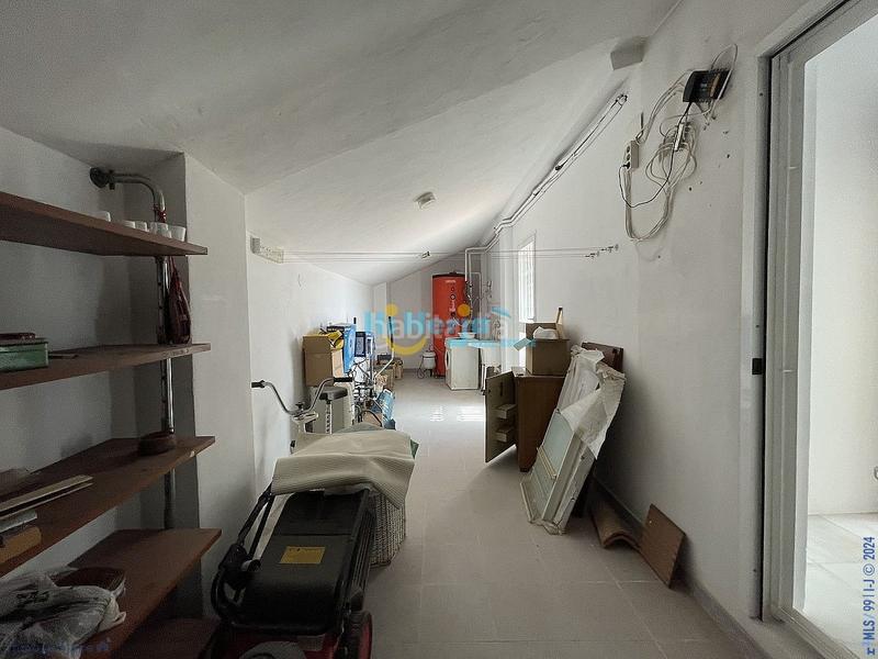 Foto 76b3f613-324d-47d9-be9e-dd105ff0a656. Casa in Centro Nerja