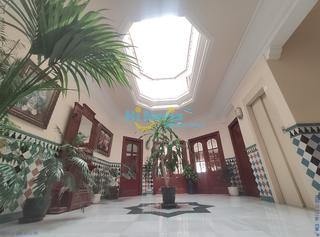 Casa en Centro. Gran casa familiar en el centro de nerja