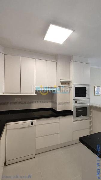 Foto be10a6e1-e211-404c-89fa-47338d30b68d. Apartamento  1 dormitorio frontal al mar, 1a línea de playa en Almuñécar