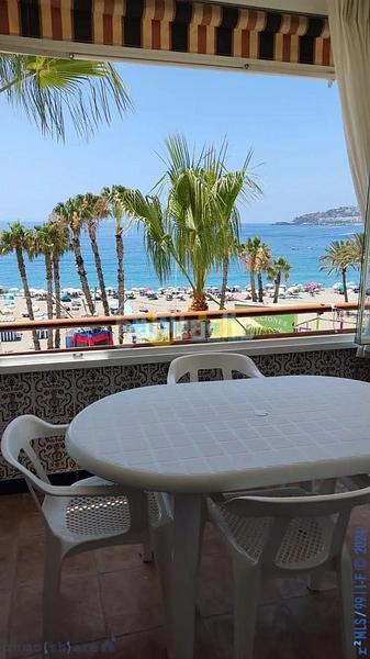 Foto e6437027-3e10-4024-a92e-ae1bc012eb34. Apartamento  1 dormitorio frontal al mar, 1a línea de playa en Almuñécar