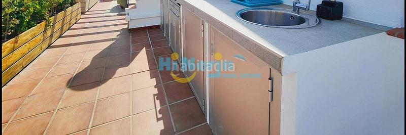 Foto 481dbe83-ebe2-429a-9626-958a3b5f0303. Attico in Centro Nerja