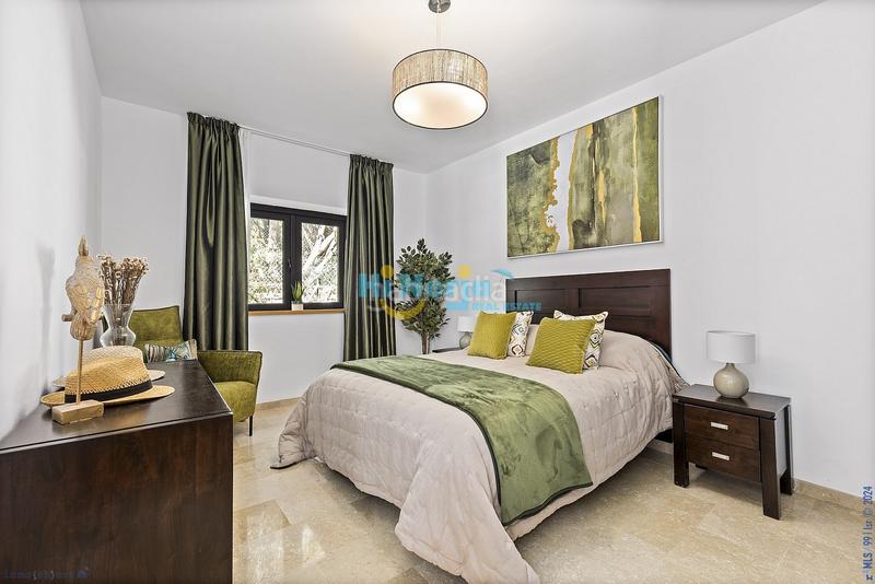 Foto e48ee835-2d15-40ff-ae9c-3eeb40b8258d. Casa con parcheggio piscina in Benahavís pueblo Benahavís