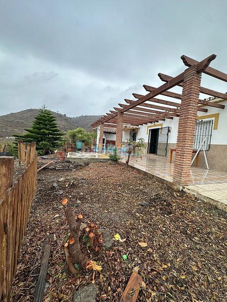 Foto 0efb9d6c-2224-4f5d-8ee1-8ebd2ac9c400. Lloguer casa amb calefacció aparcament piscina a Torrox