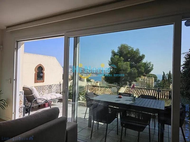 Foto 5023a073-5137-4f38-85b3-6451ecd2ef44. Casa adosado de una planta con 3 dormitorios, aa, vista al mar, parking en Almuñécar