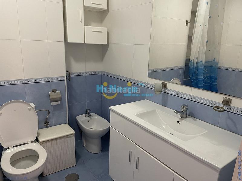 Foto 4ba7b1c3-ce63-4f04-9bf2-2cc5fbb686dd. Appartement dans Torrox pueblo Torrox