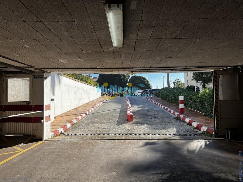 Foto 56966c79-d929-4da9-b8aa-89894afb4199. Parking voiture dans El Peñoncillo Torrox
