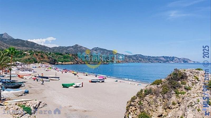 Foto be99556e-669d-4fce-a618-90f7d01fa164. Parking coche cochera en la playa burriana en Centro Nerja