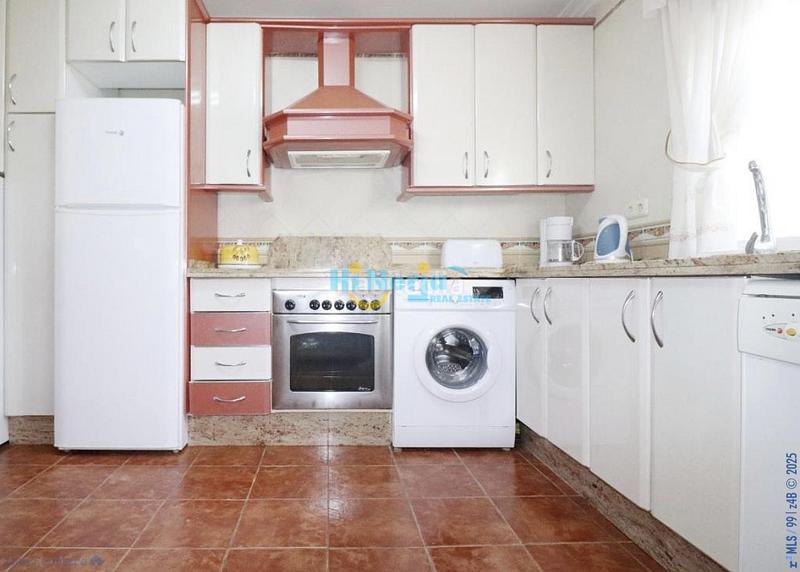 Foto 20403423-b678-4e07-9eb9-5651cee0f664. Casa con parcheggio piscina in Centro Nerja