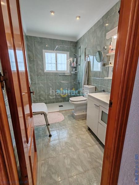 Foto 2881ef0b-d2d6-469b-b3be-7af4fd15803b. Casa amb aparcament piscina a Centro Nerja
