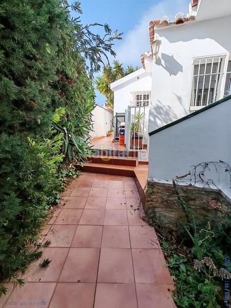 Foto 413b98d6-6527-4bee-8d6b-204e595d81f4. Casa amb aparcament piscina a Centro Nerja