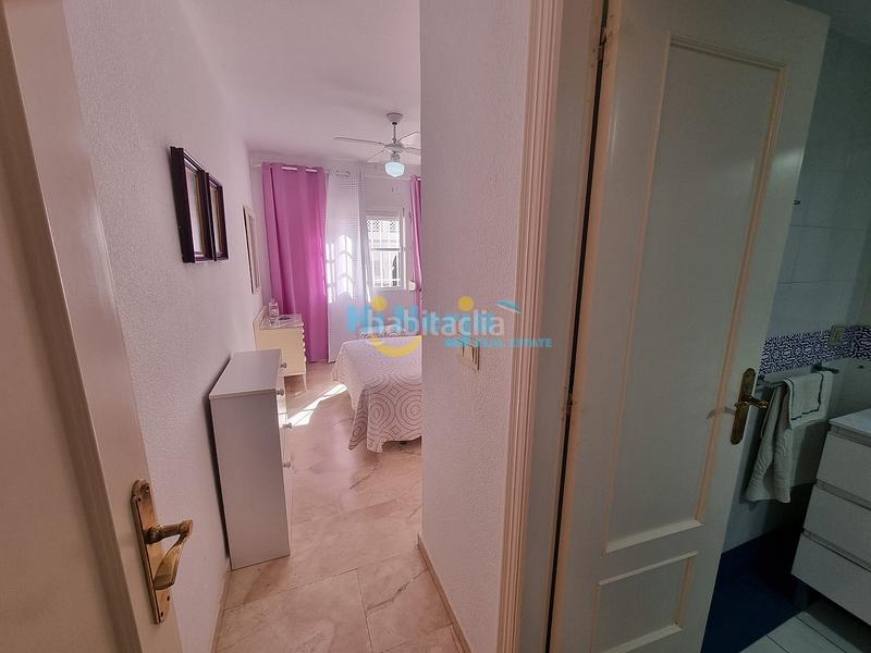 Foto 630bccfa-b3dd-4ef1-9183-a48ac6ce7b3d. Piccolo appartamento con parcheggio piscina in Centro Nerja