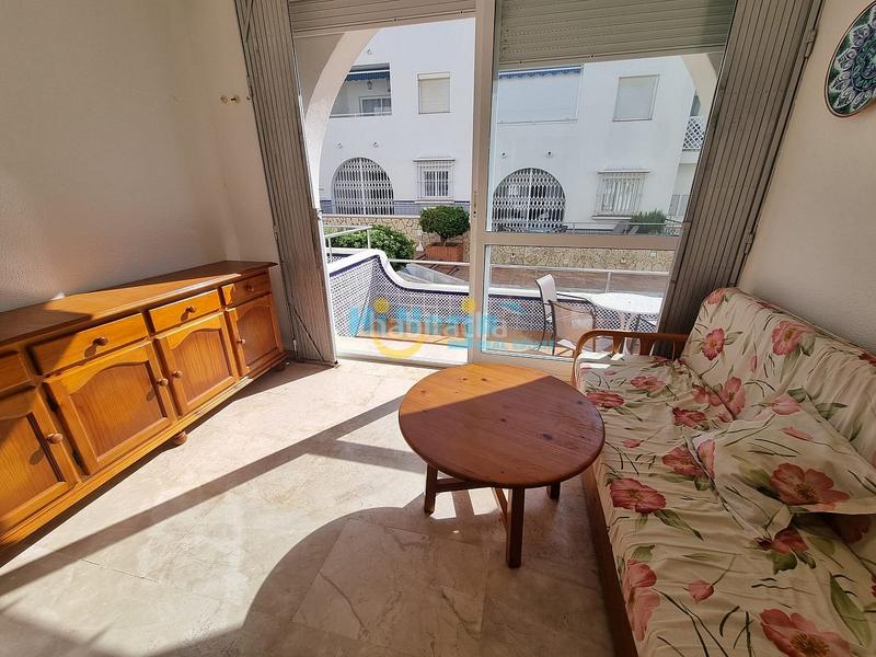 Foto 9ba9315c-ee5f-4293-94a4-920d75681a10. Piccolo appartamento con parcheggio piscina in Centro Nerja