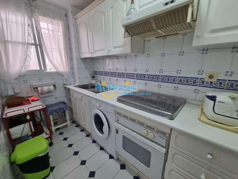 Foto ce4907a2-e168-41cb-b1fa-beed6f30a23a. Piccolo appartamento con parcheggio piscina in Centro Nerja