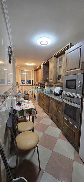 Foto 5f2944ec-4cc6-4464-9f05-24a8c8b0b675. Apartament amb aparcament a Torrox pueblo Torrox