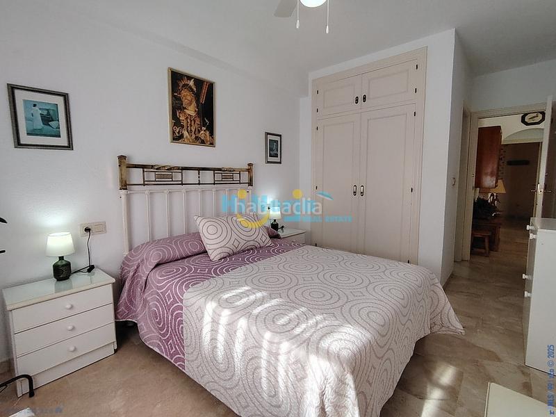 Foto 7d4a0994-f833-4166-9c42-40fe090bd187. Apartament amb calefacció aparcament piscina a Centro Nerja