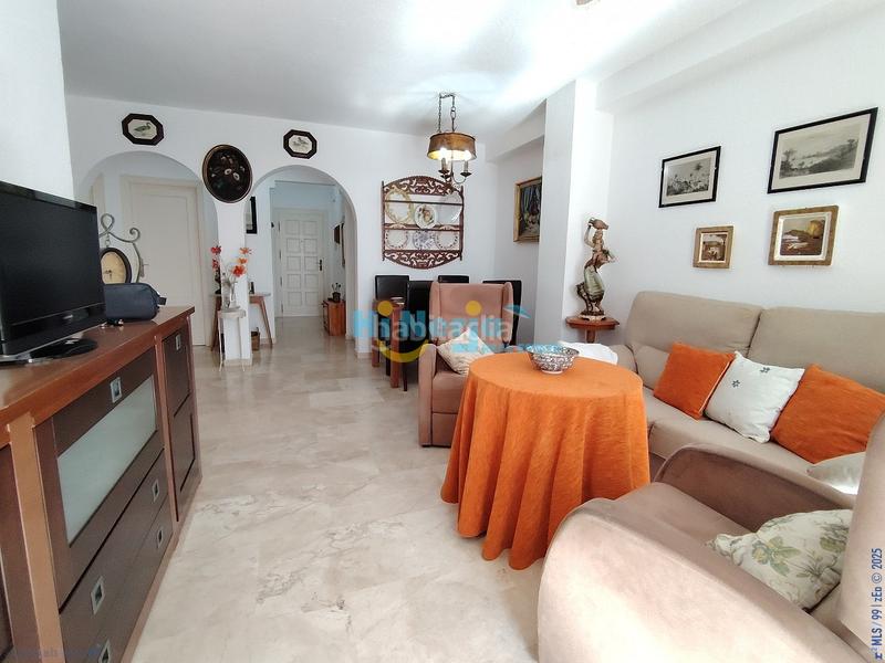 Foto bbab1e32-6a95-4359-acf0-f6f5900f4130. Apartament amb calefacció aparcament piscina a Centro Nerja