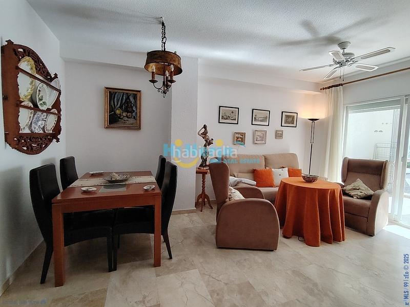 Foto ceebdc20-1fc2-4124-806d-5877a6cc34d6. Apartament amb calefacció aparcament piscina a Centro Nerja