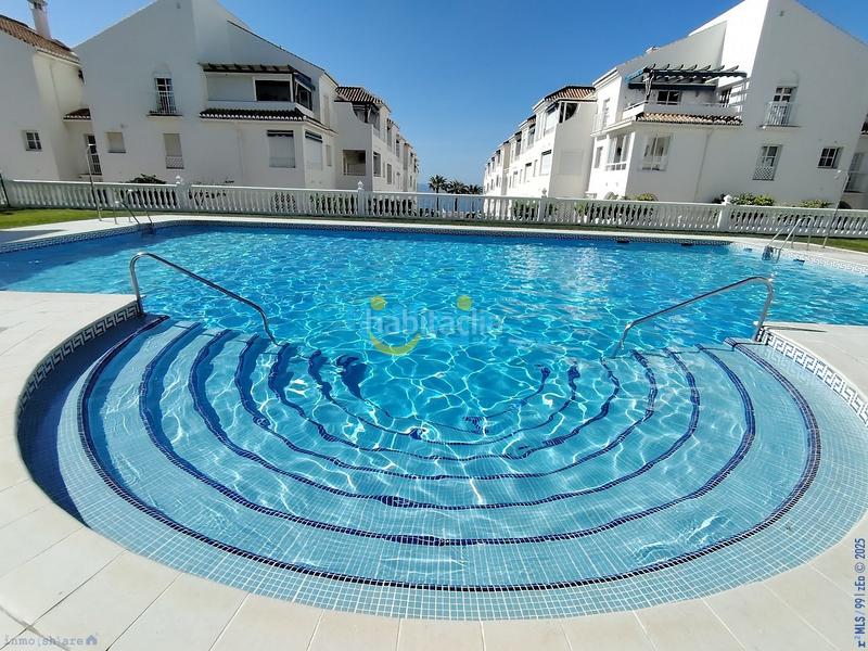 Foto fdd01880-d4fc-4b0f-9e4a-6d48ab56d272. Apartament amb calefacció aparcament piscina a Centro Nerja