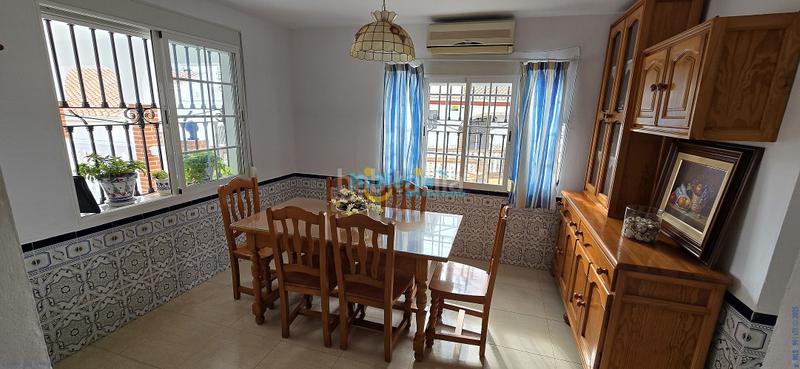 Foto 4dd30c07-d93e-4dc6-bdbc-03def78f7177. Casa amb aparcament a Benajarafe