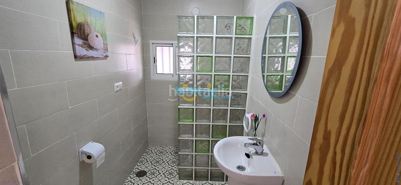 Foto e562086b-a6e4-4237-933b-9befecf2a432. Casa amb aparcament a Benajarafe