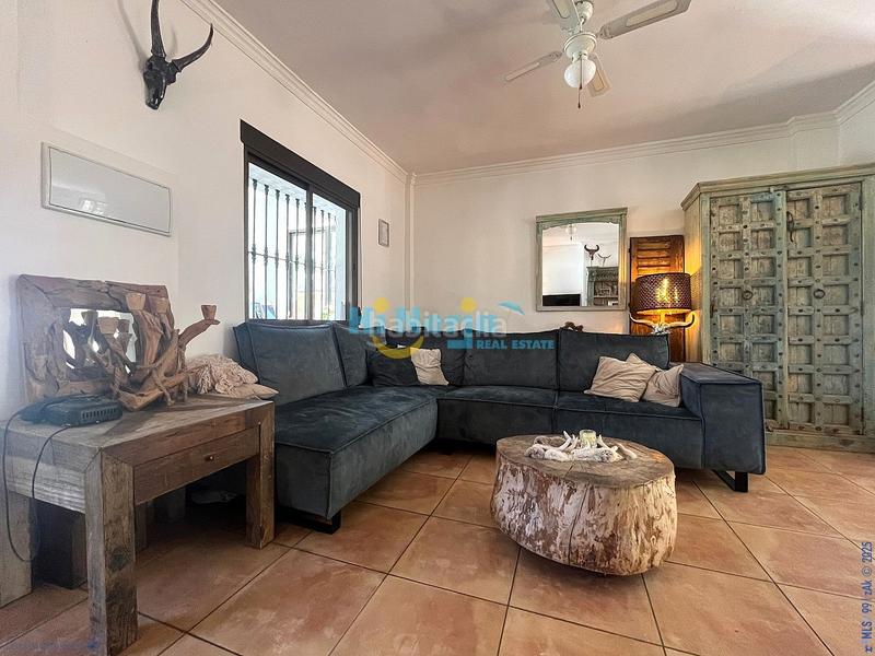 Foto 33b615e5-ca07-4271-a7c2-9b1d9e2d7cb3. Casa se vende villa independiente con licencia turística, piscina, y gran parcela , málaga en Riogordo