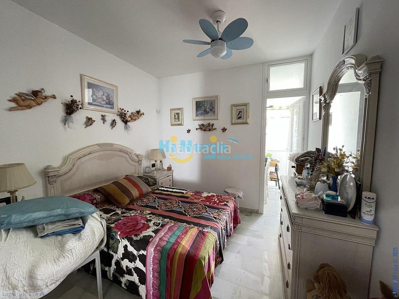 Foto 921badcf-5608-418a-8106-d2bfc9b58324. Apartament amb aparcament a Torrox pueblo Torrox