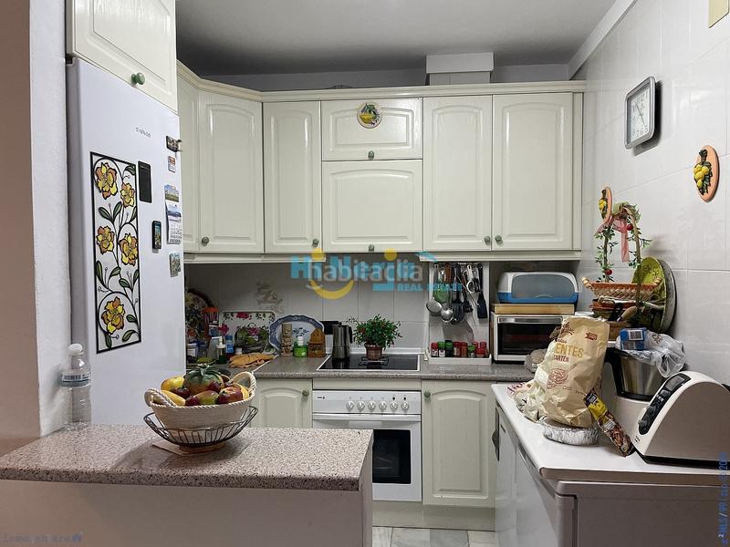 Foto b6e78267-879b-4033-80cf-8b8b1ca0661f. Apartament amb aparcament a Torrox pueblo Torrox